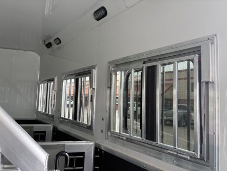 Used 2026 SMC Laramie 4H 17'LQ Horse Trailer