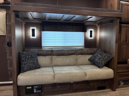 Used 2026 SMC Laramie 4H 17'LQ Horse Trailer