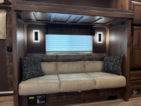 Used 2026 SMC Laramie 4H 17'LQ Horse Trailer