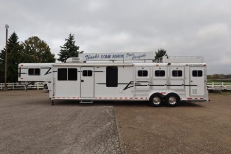 Used 2003 Elite Trailers 3 Horse LQ Trailer