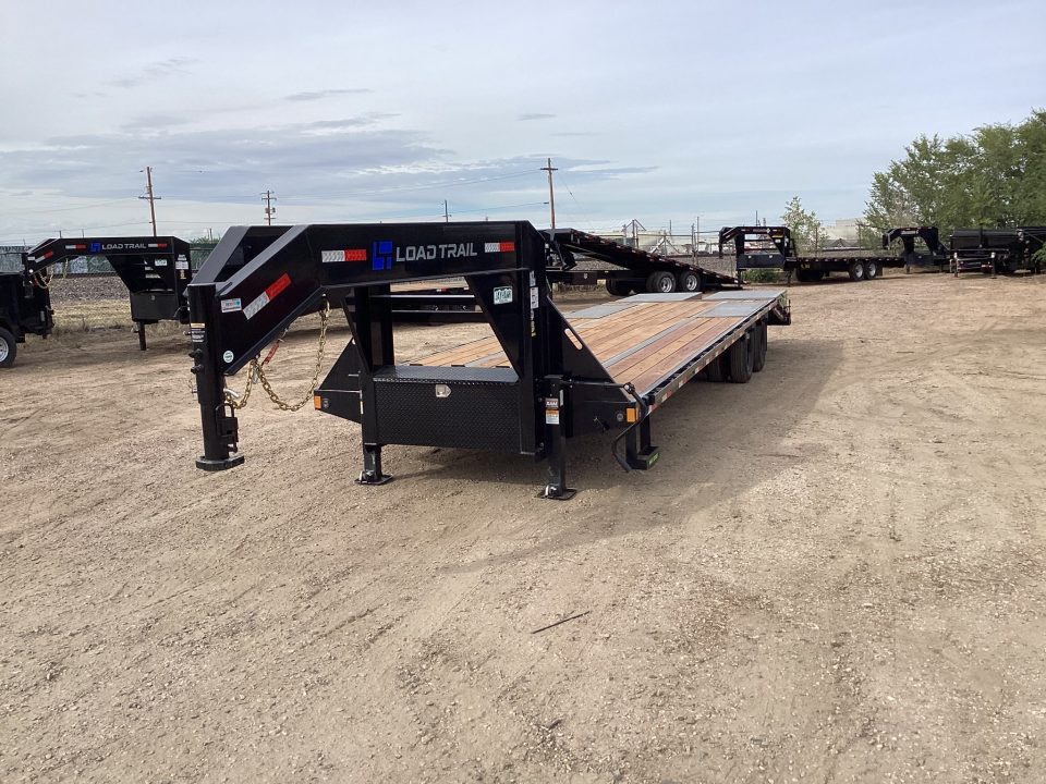 New 2027 Load Trail 8.5-32 Tandem Dual Gooseneck Deckover Equipment Hauler W/ Max Ramps 24K GVWR
