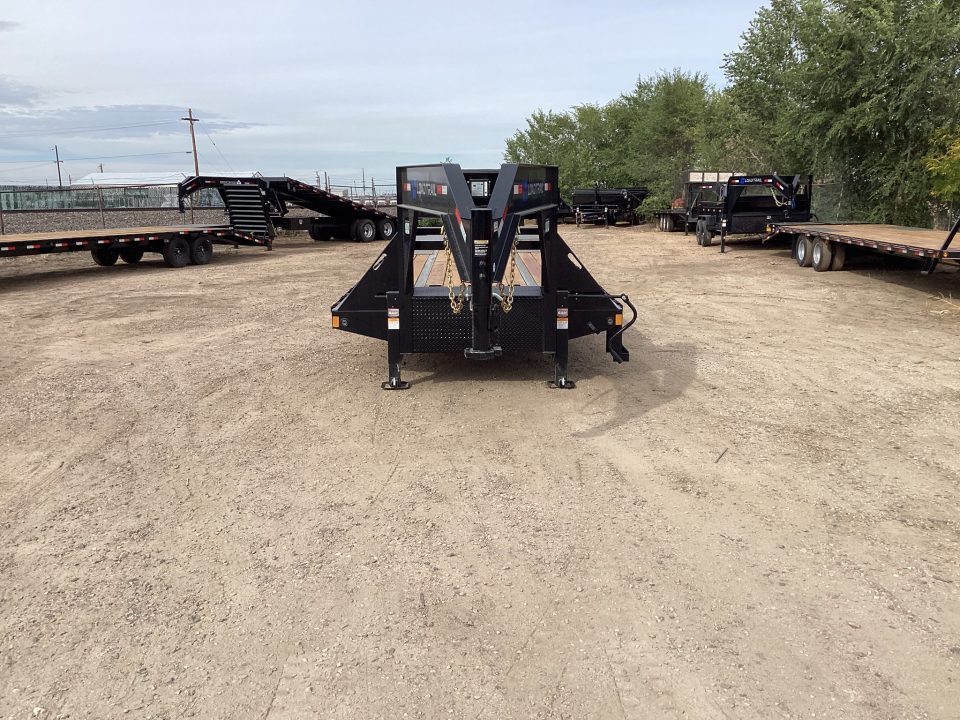 New 2027 Load Trail 8.5-32 Tandem Dual Gooseneck Deckover Equipment Hauler W/ Max Ramps 24K GVWR