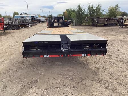 New 2027 Load Trail 8.5-32 Tandem Dual Gooseneck Deckover Equipment Hauler W/ Max Ramps 24K GVWR