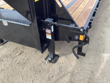 New 2027 Load Trail 8.5-32 Tandem Dual Gooseneck Deckover Equipment Hauler W/ Max Ramps 24K GVWR