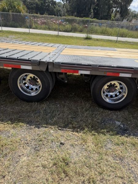 New 2027 DIAMOND C FMAX210HDT;PACESETTER,HYDRO JACKS & DOVE DISC BRAKES ALUNINUM OUTER RIMS 60” SPREAD AXLE