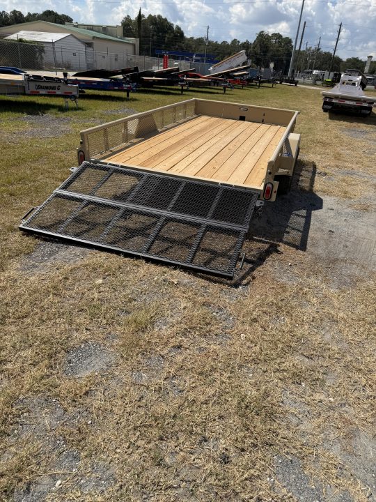 New 2027 DIAMOND C PSA106 UTILITY TRAILER; VENTURE SERIES; 14’X83”; PIPE TOP RAIL; BIFOLD GATE