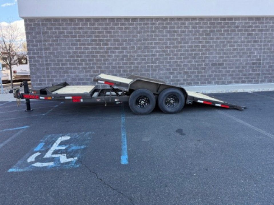 New 2027 MAXX-D G6X8320 Tilt Trailer
