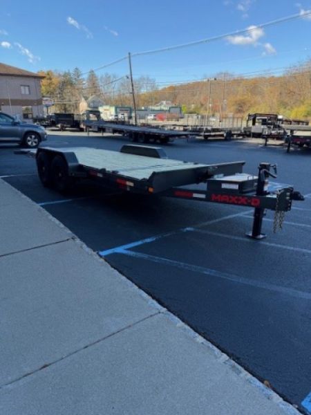 New 2027 MAXX-D G6X8320 Tilt Trailer