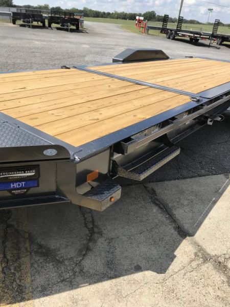 New 2027 Diamond C Trailers 82x22 HDT 208 Pacesetter Equipment Trailer