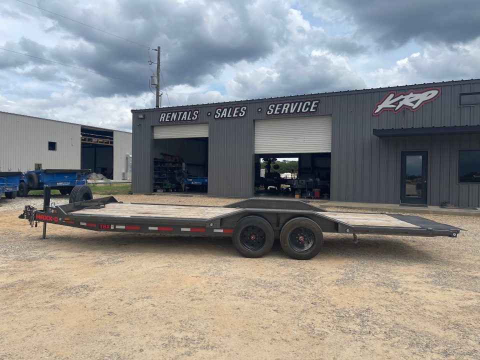 Consignment 2026 MAXX-D T8B/T8X Tilt CONSIGNMENT TRAILER