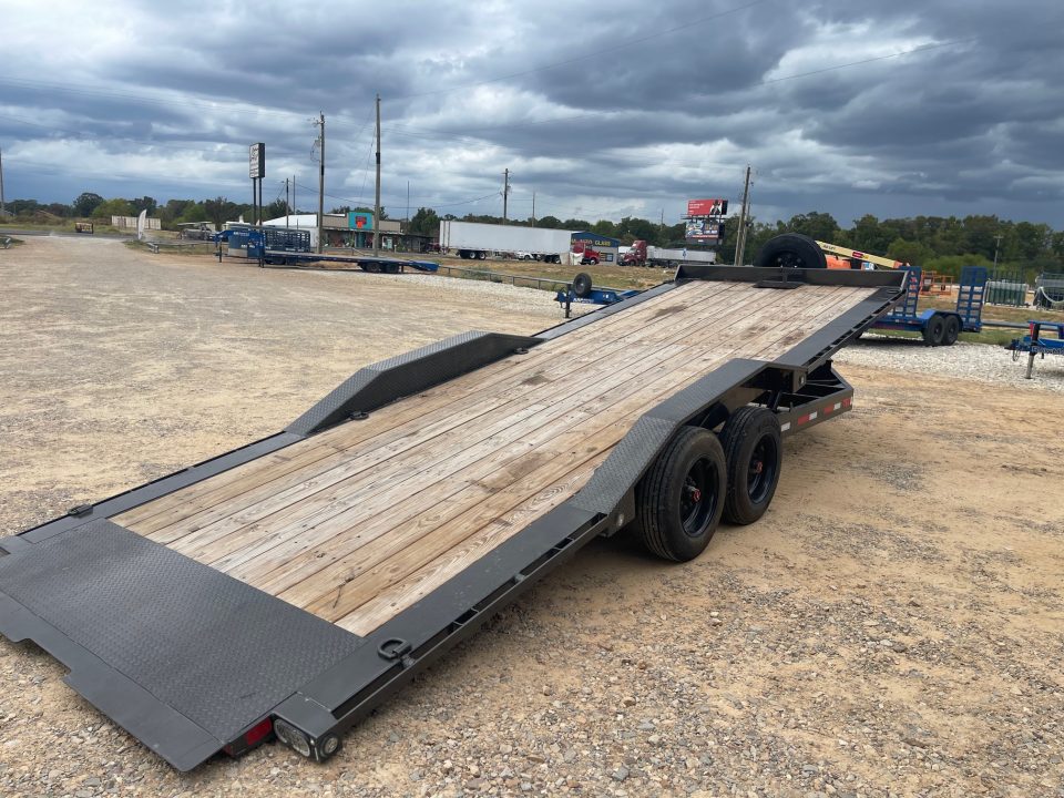 Consignment 2026 MAXX-D T8B/T8X Tilt CONSIGNMENT TRAILER