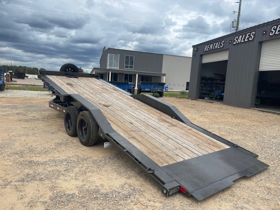 Consignment 2026 MAXX-D T8B/T8X Tilt CONSIGNMENT TRAILER
