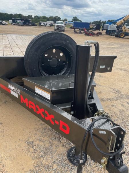 Consignment 2026 MAXX-D T8B/T8X Tilt CONSIGNMENT TRAILER