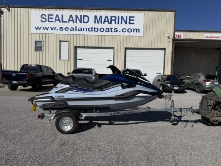 New 2027 Yamaha WaveRunner FX CRUISER SVHO PWC (Personal Watercraft)