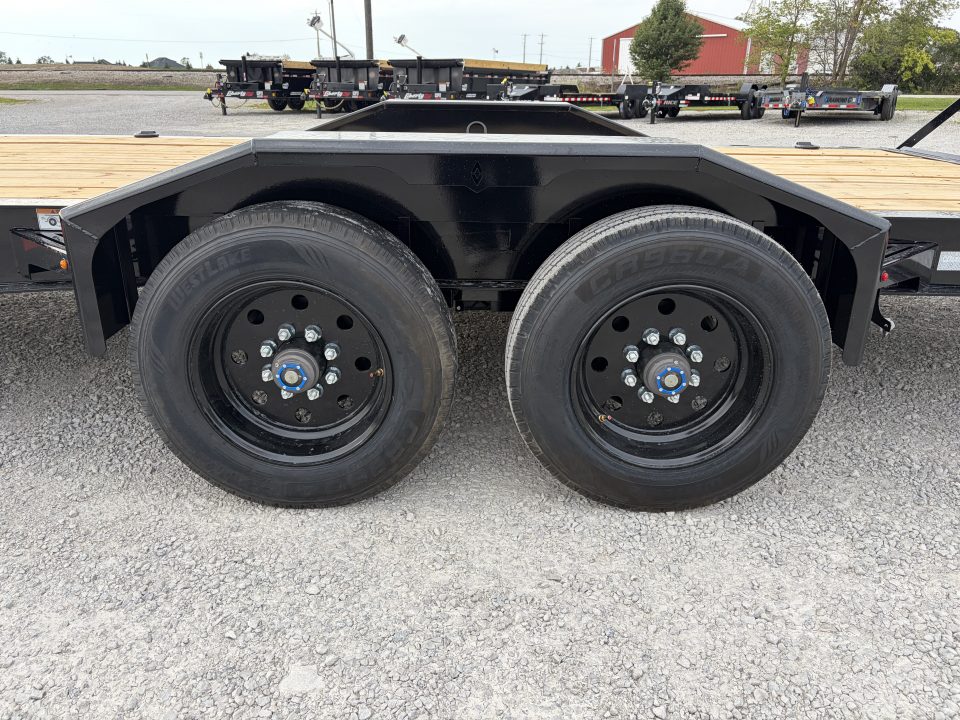 New 2027 Diamond C Trailers LPX210L22X82 (82" X 22') 20K (Pacesetter Ed.) Equipment Trailer