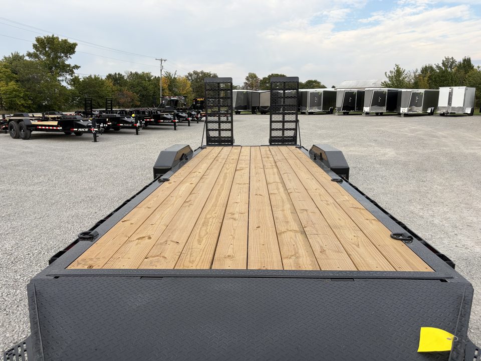 New 2027 Diamond C Trailers LPX210L22X82 (82" X 22') 20K (Pacesetter Ed.) Equipment Trailer