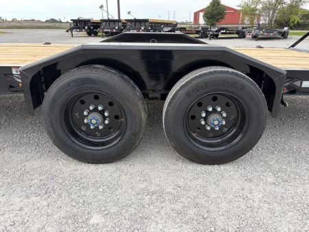 New 2027 Diamond C Trailers LPX210L22X82 (82" X 22') 20K (Pacesetter Ed.) Equipment Trailer