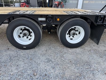 New 2027 Behnke 102"x29' 20 TON Pintle Hitch Tag Trailer *AIR RAMPS*