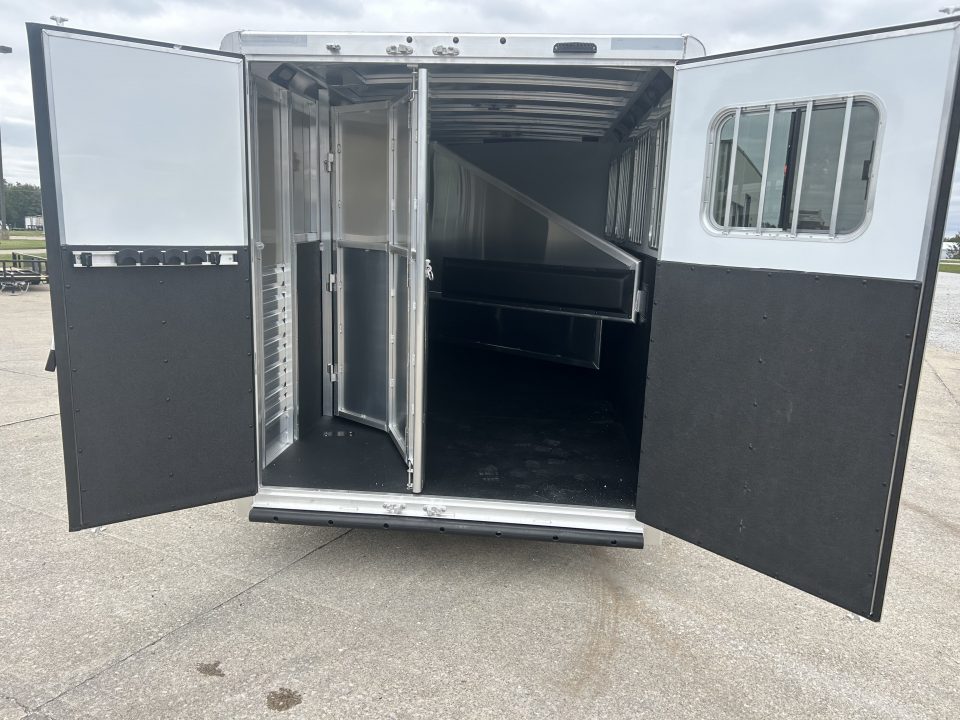 New 2027 Exiss Trailers 7400 4 Horse GN Horse Trailer