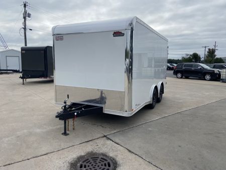 New United UXT-8.516 Cargo Enclosed Trailer