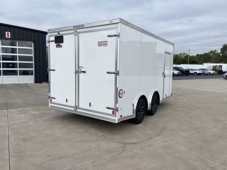 New United UXT-8.516 Cargo Enclosed Trailer