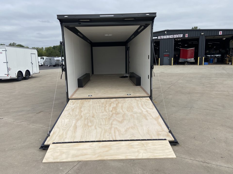 New United LIM-8.524 Car Trailer