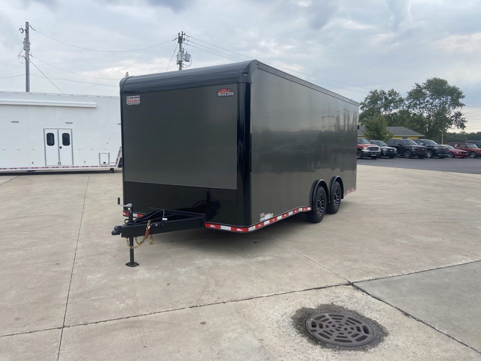 New United Trailers UXT-8.520 Cargo Enclosed Trailer