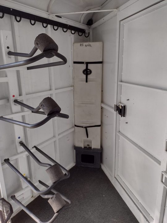 Used 2002 Logan Coach 3 Horse Trailer