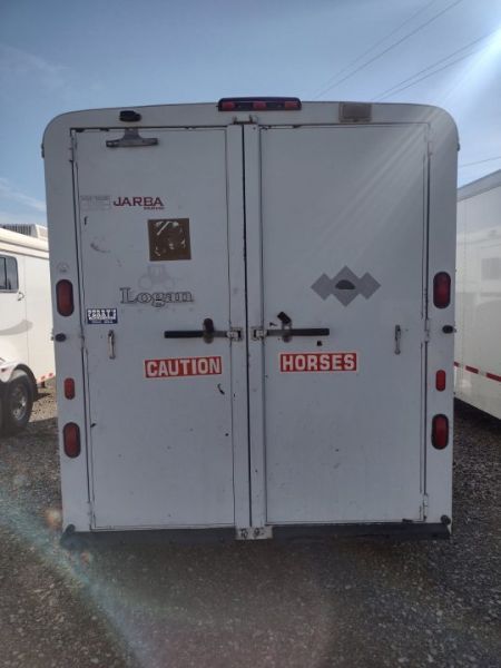 Used 2002 Logan Coach 3 Horse Trailer