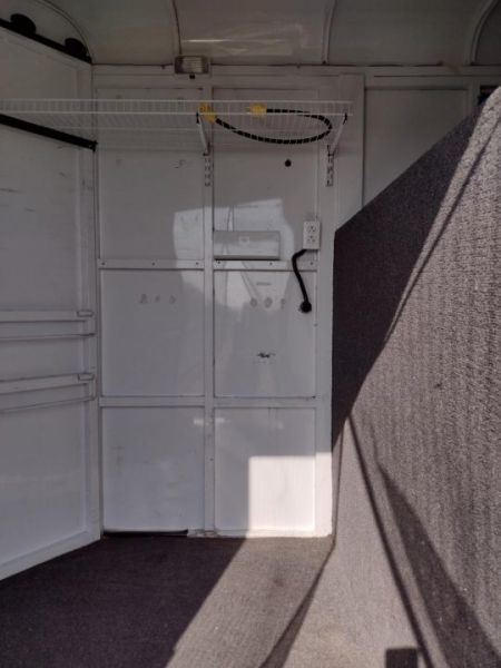 Used 2002 Logan Coach 3 Horse Trailer