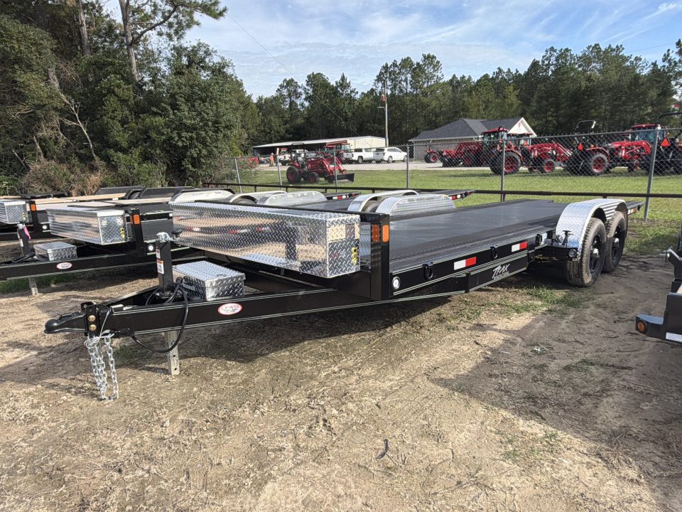 New 2027 Traxx 10K 22' Hydraulic Power Tilt Carhauler W/ 9.5K Winch Setup