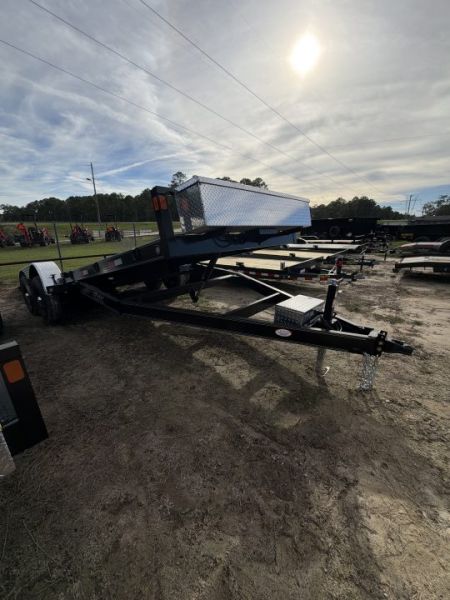 New 2027 Traxx 10K 22' Hydraulic Power Tilt Carhauler W/ 9.5K Winch Setup
