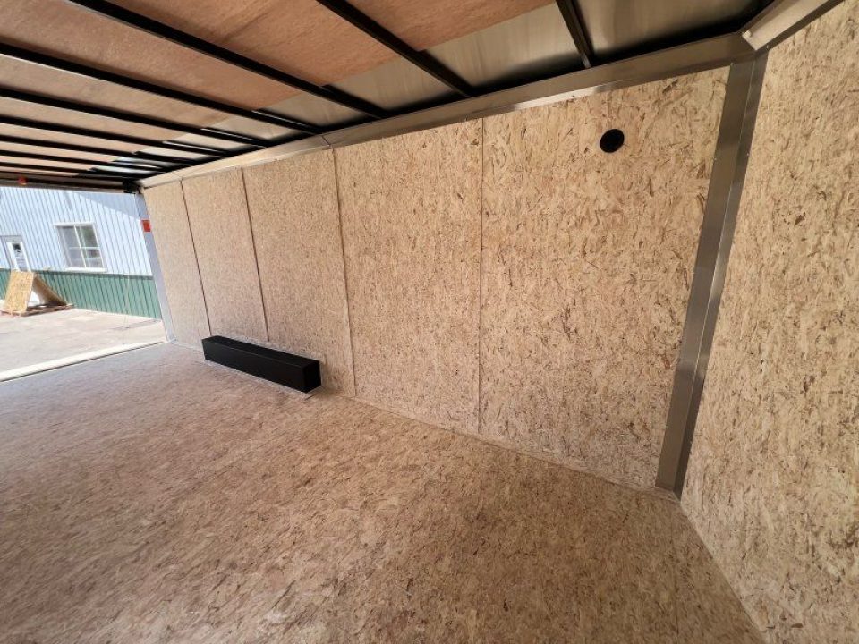 2026 Compass Indigo DLX photo 9