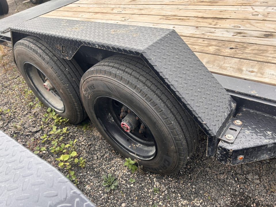 Used 2025 Liberty 22 FT 8K OIL BATH AXLES Tilt Trailer