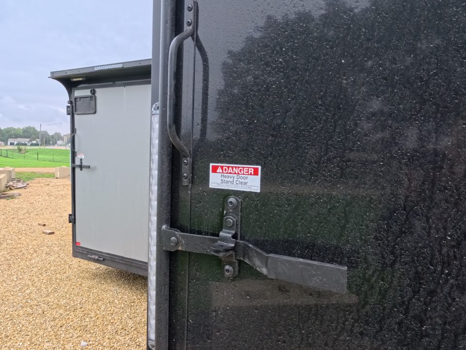 2027 Formula Trailers photo 6