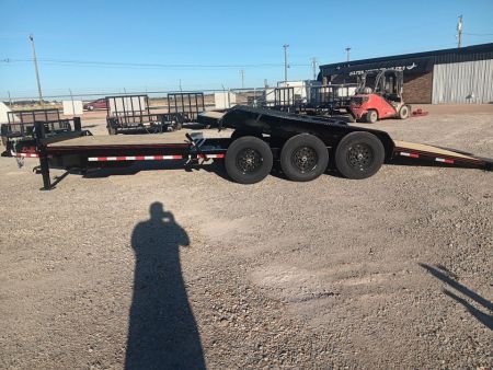 New Delta 37TB-24 84x24 Triple Axle Tilt Equipment Trailer (24.5K)