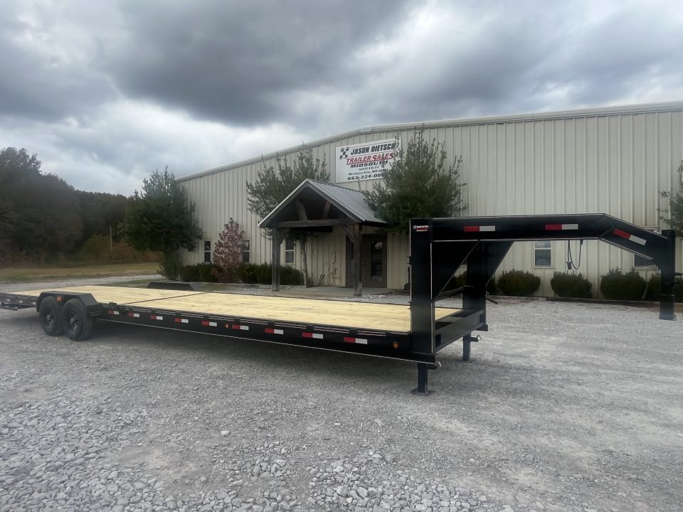 New 2027 Triple R 84X36 GOOSENECK 2 CAR HAULER W/ PULL OUT RAMPS
