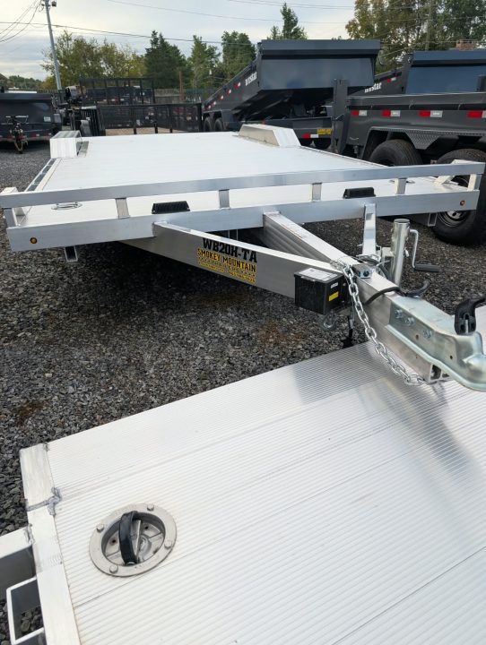 2027 Aluma 8220H-TA-EL-DOF-R-RR photo 5