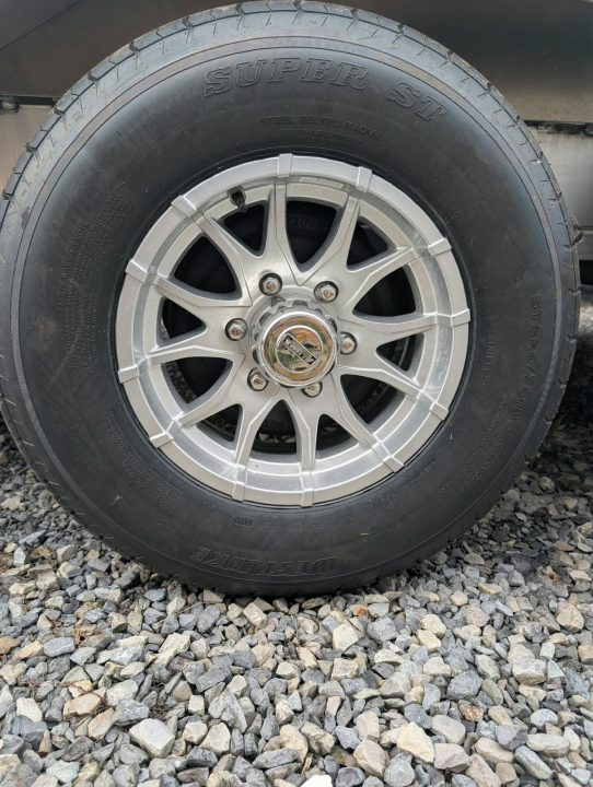 2027 Aluma 8220H-TA-EL-DOF-R-RR photo 4
