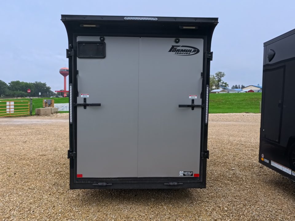 2027 Formula Trailers photo 5