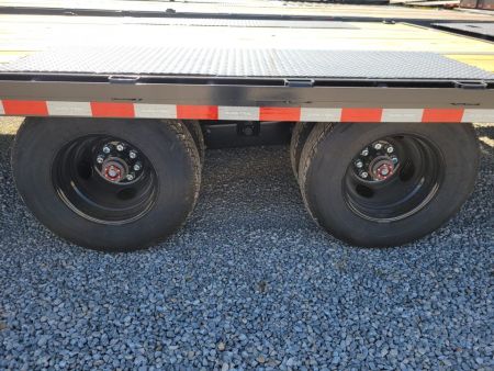 New 2027 Sure-Trac 8.5x20+5 HD Low Profile Deckover Trailer