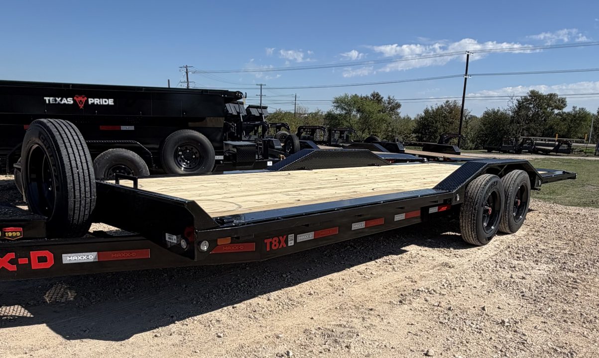 New 2027 MAXX-D T8X10224-9857 Tilt Trailer
