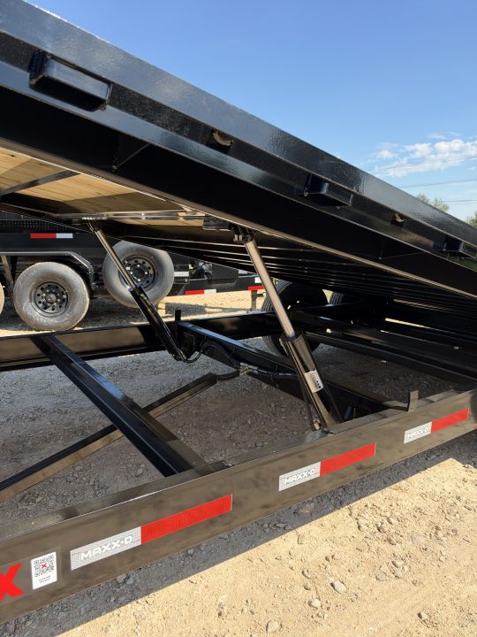 New 2027 MAXX-D T8X10224-9857 Tilt Trailer