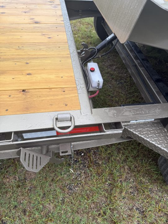 New 2027 Diamond C HDT307 Equipment Trailer; 24’X82”; HYD Dampened Tilt (Gravity); Pacesetter Edition