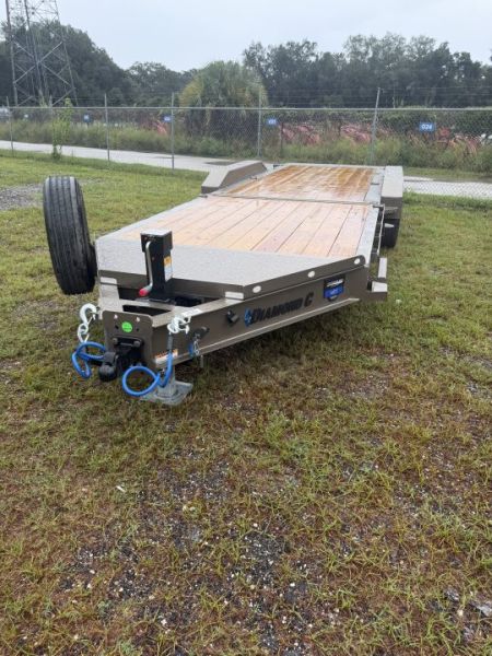 New 2027 Diamond C HDT307 Equipment Trailer; 24’X82”; HYD Dampened Tilt (Gravity); Pacesetter Edition