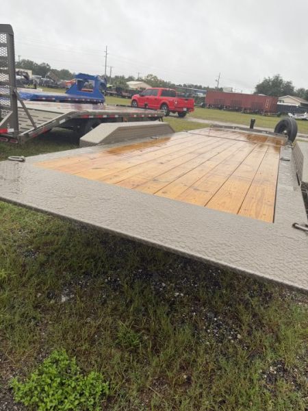 New 2027 Diamond C HDT307 Equipment Trailer; 24’X82”; HYD Dampened Tilt (Gravity); Pacesetter Edition