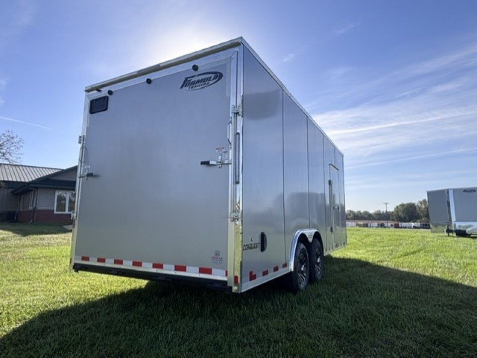 2027 Formula Trailers photo 6