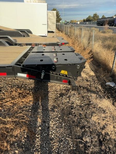 New 2027 Big Tex Trailers 7X22 HEAVY DUTY TANDEM AXLE SEAMLESS I-BEAM EQUIPMENT TRAILER W/MEGA RAMPS 15.4K