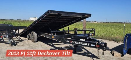 Used 2023 PJ Trailers 102  x 22' Deckover Tilt (T8) Deckover Trailer