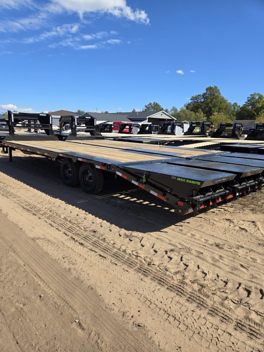 New 2027 Load Trail 102X28 GOOSENECK W/MAX RAMPS 16K Gooseneck Bodies